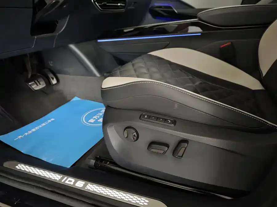 Volkswagen ID.6 Crozz ID.6 CROZZ 2024 PRO 2025 — миниатюра 5