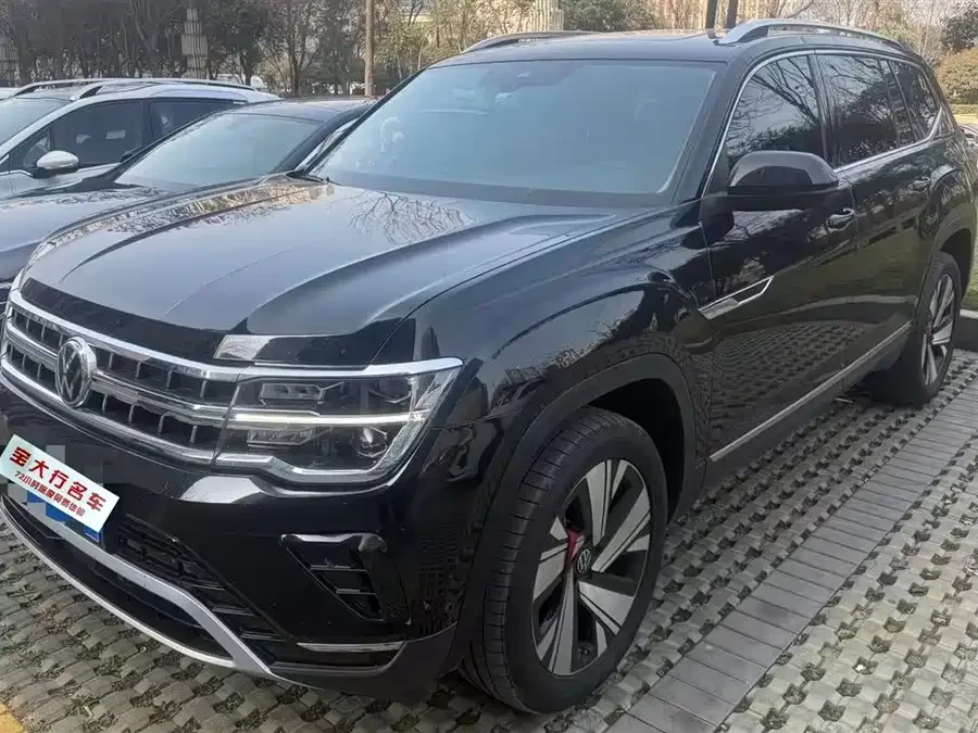 Volkswagen Teramont 2024 Touron 380TSI 4WD Luxury Edition 2023 — фото 1, купить с доставкой в Москву
