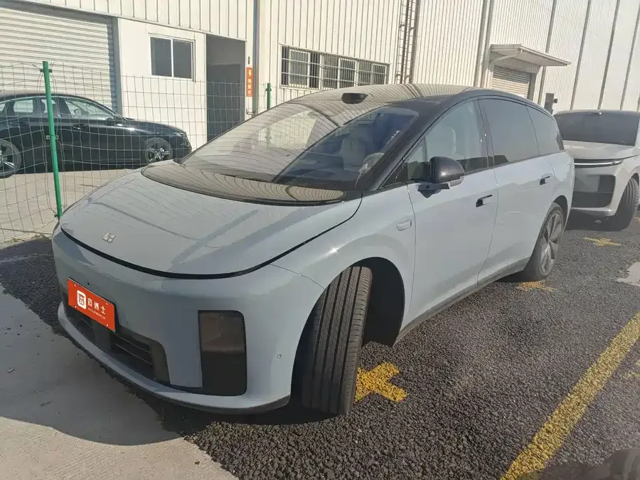 Li Ideal i8 2025