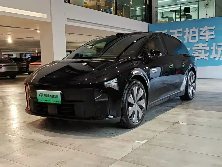 Li Auto i6 2025
