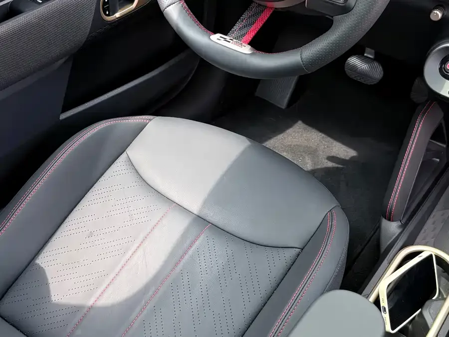 MINI electric JCW MINI JCW 2025 ELECTRIC JOHN COOPER WORKS 2025 — миниатюра 3