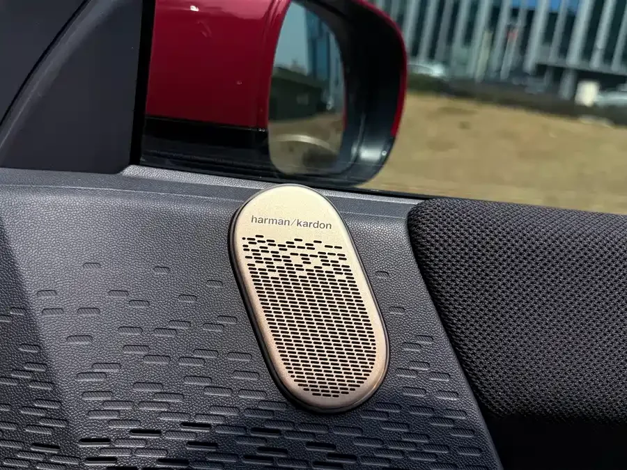 MINI electric JCW MINI JCW 2025 ELECTRIC JOHN COOPER WORKS 2025 — миниатюра 5