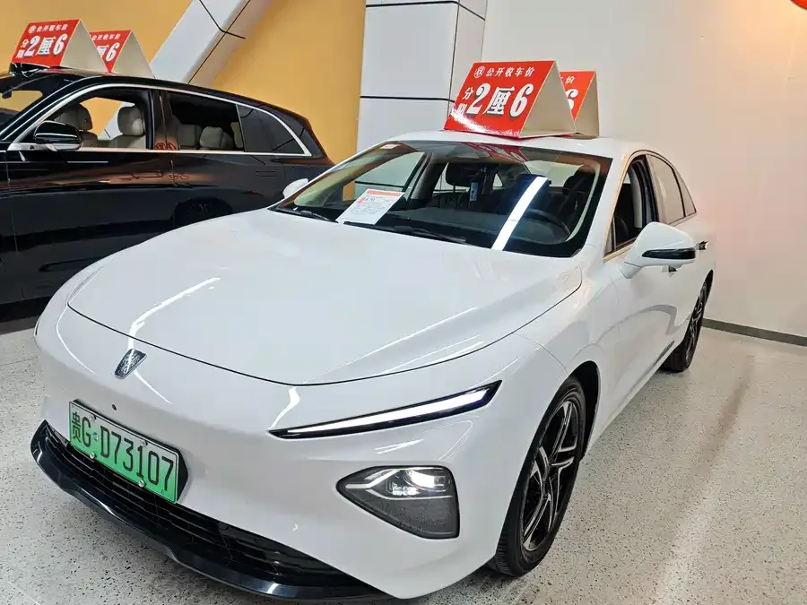 Roewe D7 Roewe D7 2023 EV 510km rear-wheel drive flagship version 2023 — фото 1, купить с доставкой в Москву