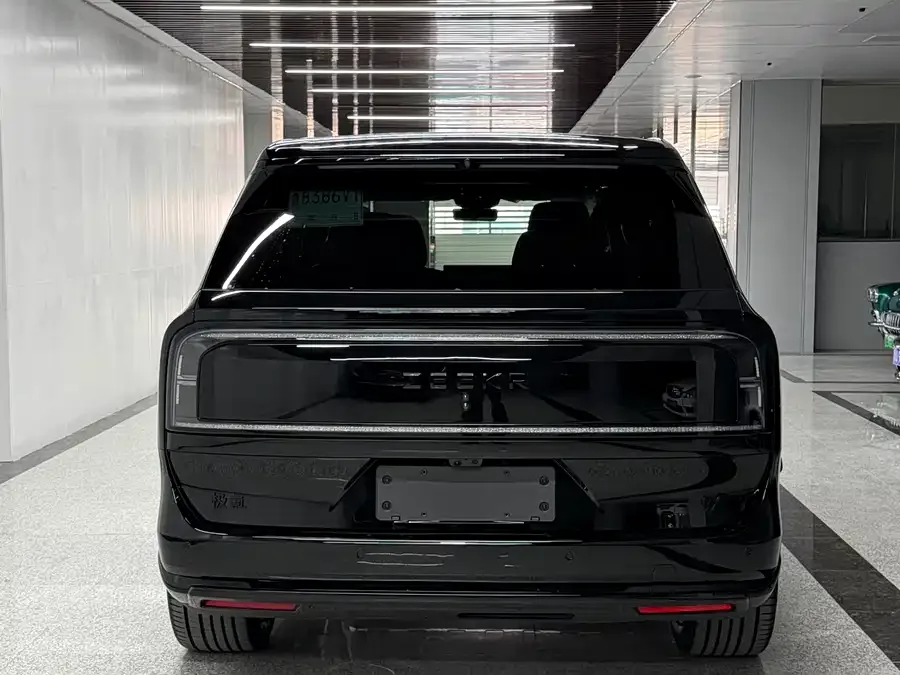 Zeekr 9X Extreme Krypton 9X 2025 Obsidian Black Edition 70kWh 2026 — миниатюра 2
