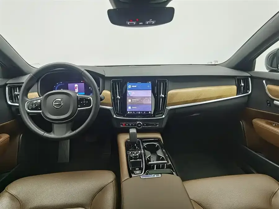 Volvo S90 plug-in hybrid 2024 plug-in hybrid four-wheel drive long-range Zhiyi luxury version 2023 — миниатюра 2