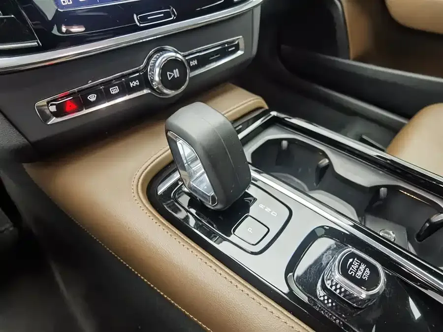 Volvo S90 plug-in hybrid 2024 plug-in hybrid four-wheel drive long-range Zhiyi luxury version 2023 — миниатюра 4