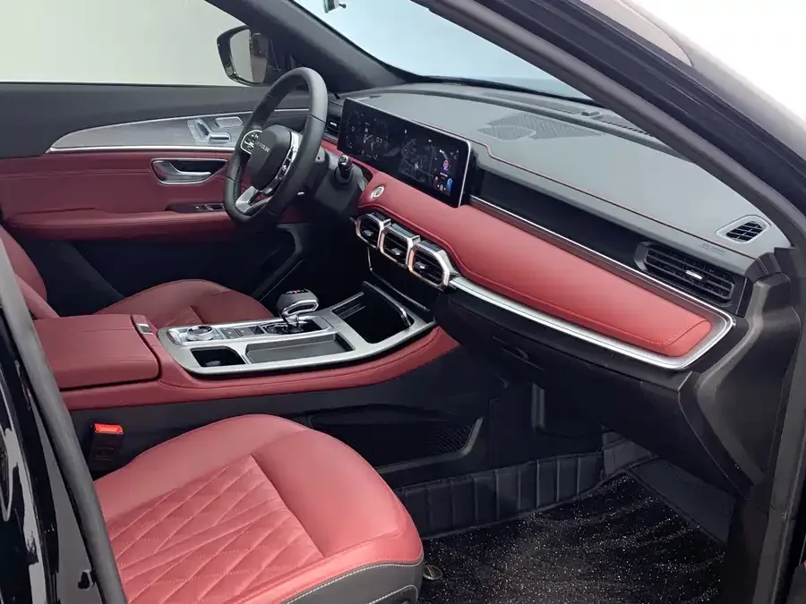Jetour X70 Plus JETOUR X70 PLUS 2025 Champion Edition 1.5T DCT Champion MAX+ 7 Seaters 2025 — миниатюра 3
