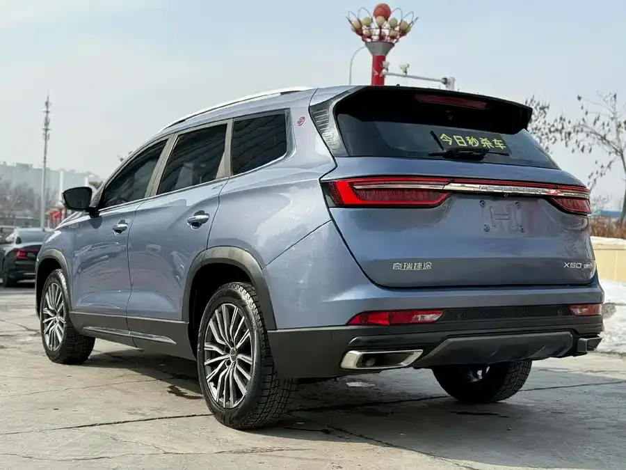 Jetour X90 PLUS JETOUR X90 PLUS 2021 1.6TD DCT Villa 5 Seaters 2022 — миниатюра 3