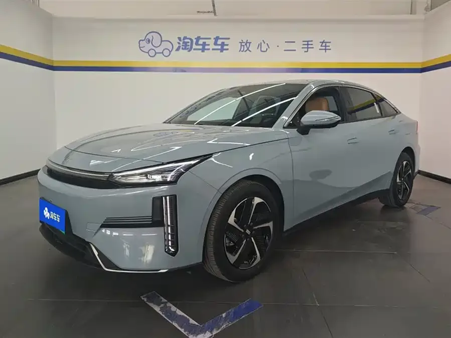 Geely Galaxy L6 2024