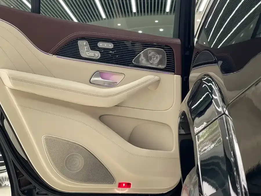 Mercedes-Benz GLS Mercedes-Benz GLS 2023 GLS 450 4MATIC Luxury 2023 — миниатюра 4