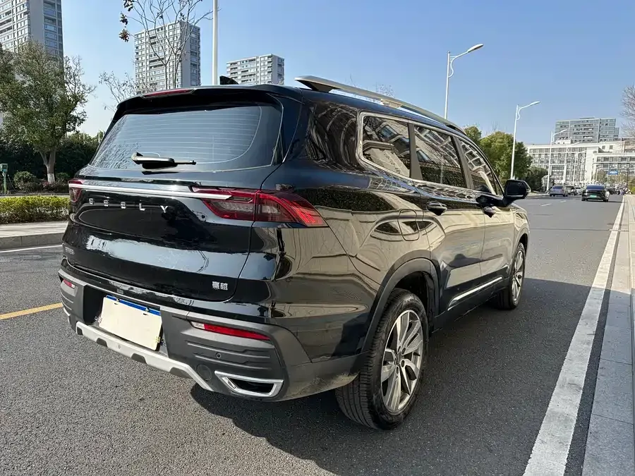 Geely Okavango Haoyue 2022 1.8TD DCT Luxury 7-seater 2022 — миниатюра 2