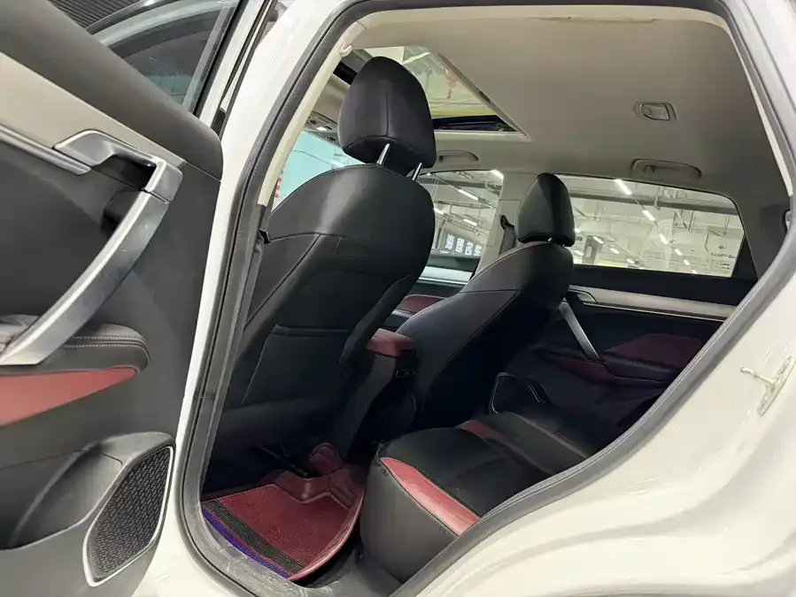 Geely Coolray SX11 Binyue 2021 1.4T DCT Diamond Edition 2022 — миниатюра 2