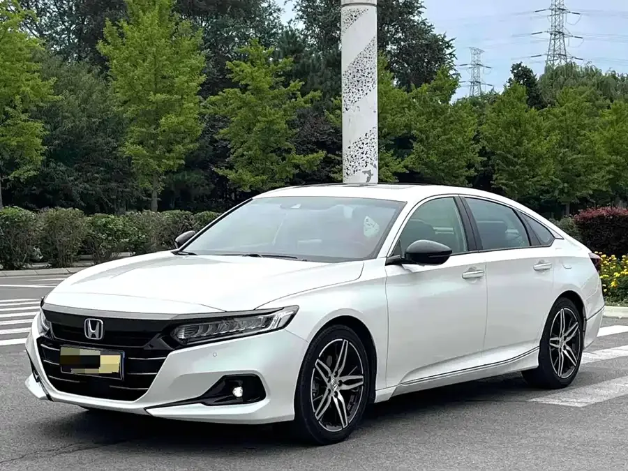 Honda Accord Accord 2022 260TURBO Deluxe Edition 2022 — фото 1, купить с доставкой в Москву
