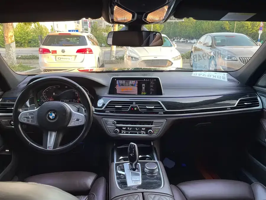 BMW 7 Series BMW 7 Series 2021 740Li Leading M Sport Package 2025 — миниатюра 4