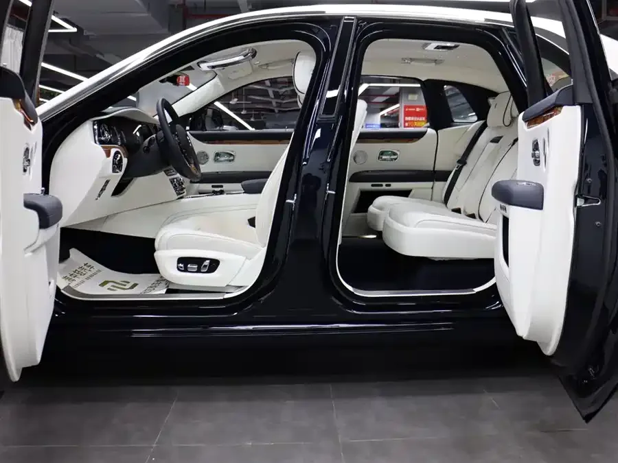 Rolls-Royce Ghost Ghost 2021 6.7T standard wheelbase version 2022 — миниатюра 3