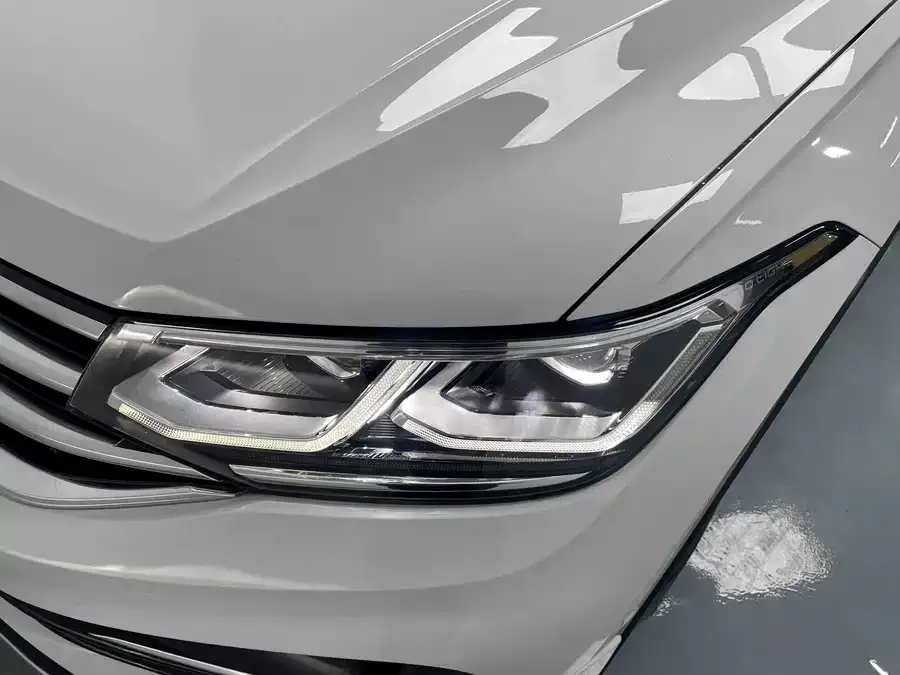Volkswagen Tiguan L Tiguan L 2023 facelift 330TSI automatic two-wheel drive intelligent version 2024 — миниатюра 5