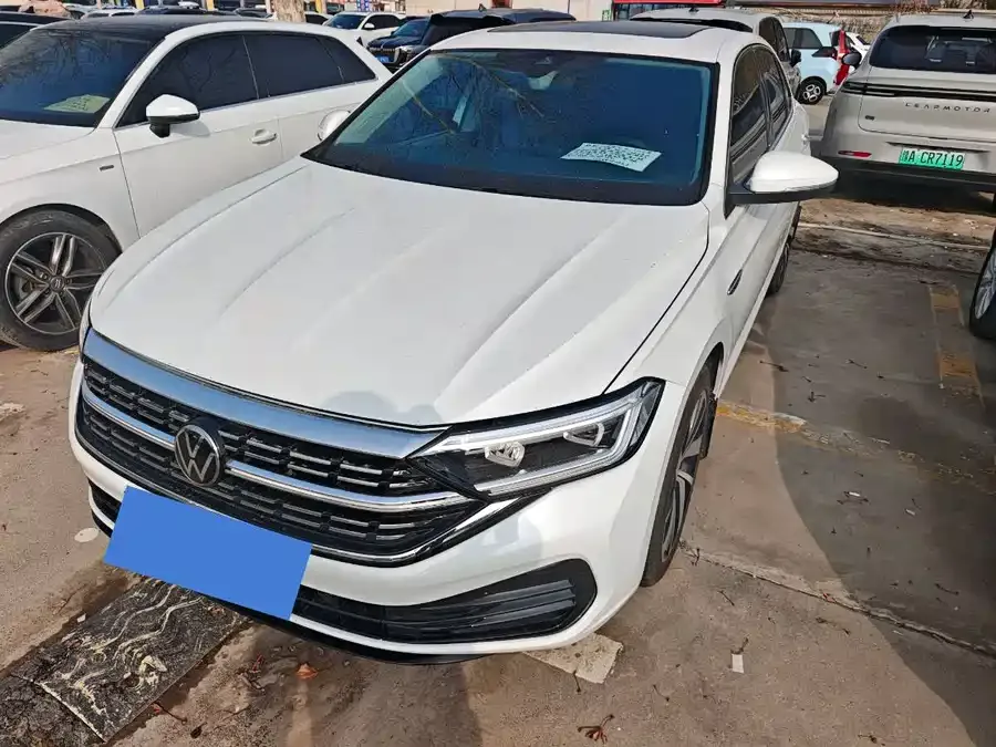Volkswagen Sagitar 2024