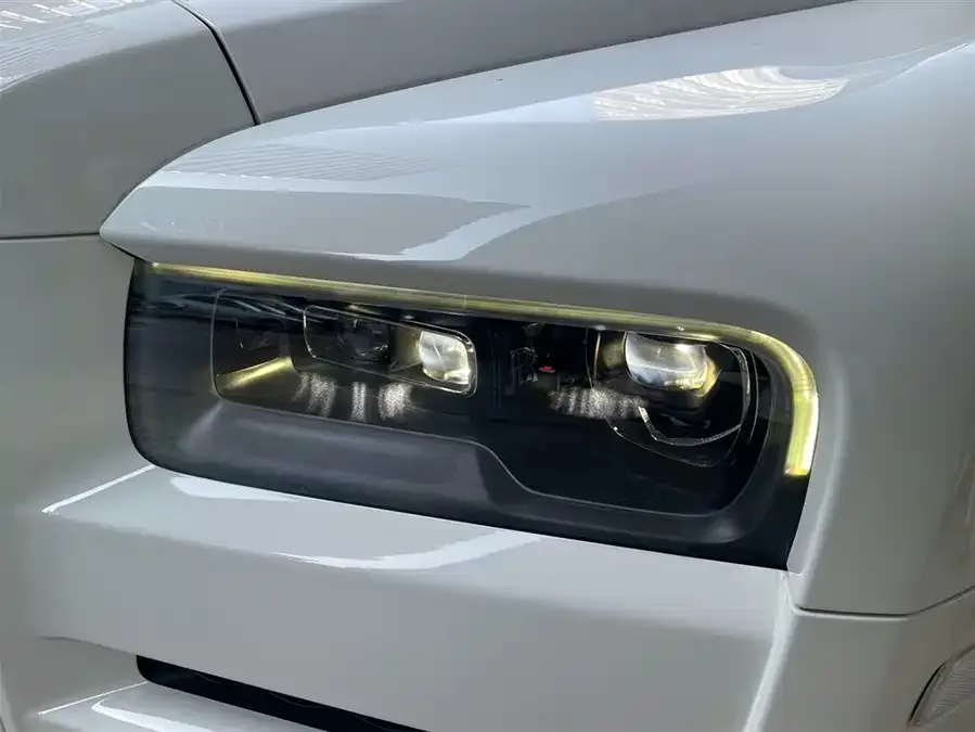Rolls-Royce Cullinan Cullinan 2024 four-seat version 2025 — миниатюра 2