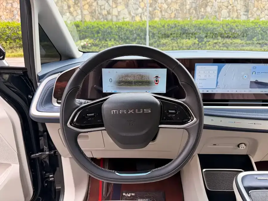 Maxus G90 2022 2.0T Nebula seven-seater version 2023 — миниатюра 5
