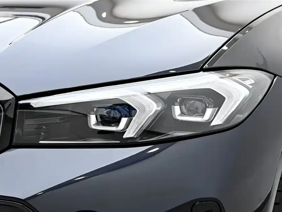 BMW 3 Series BMW 3 Series 2025 330Li M Sport Night Edition 2025 — миниатюра 3