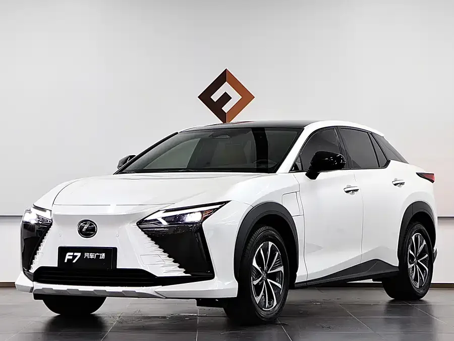 Lexus RZ 2023
