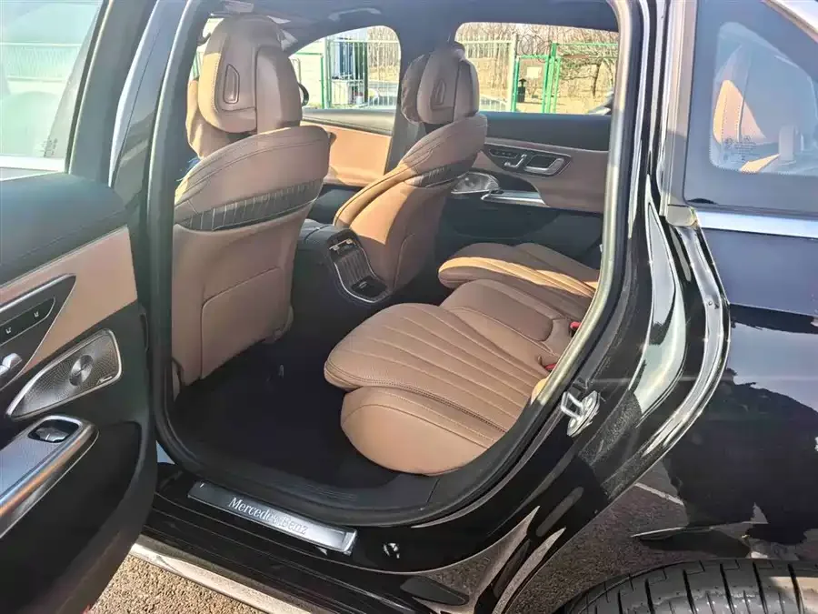 Mercedes-Benz E-Class 2026 Mercedes-Benz E-Class E 300 L Luxury 2026 — миниатюра 3