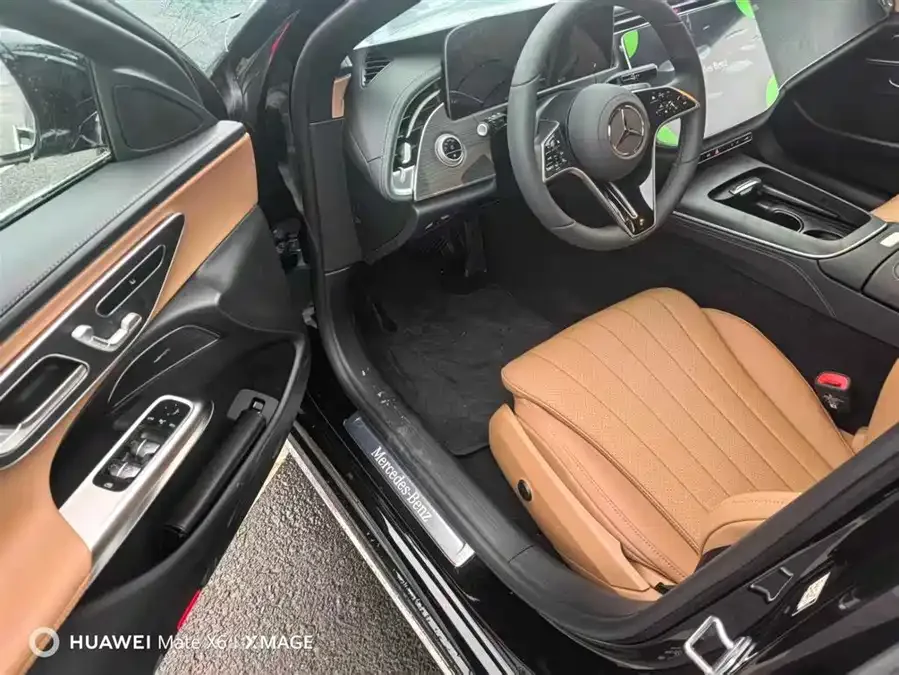 Mercedes-Benz E-Class 2026 Mercedes-Benz E-Class E 260 L Classic Edition 2026 — миниатюра 3