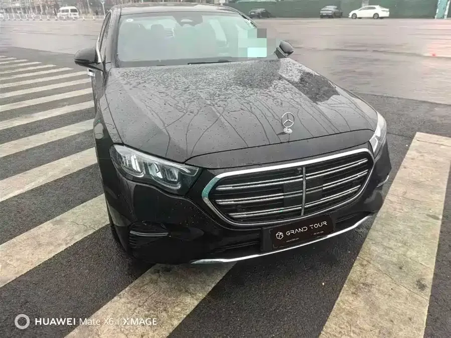 Mercedes-Benz E-Class 2026 Mercedes-Benz E-Class E 260 L Classic Edition 2026 — миниатюра 4