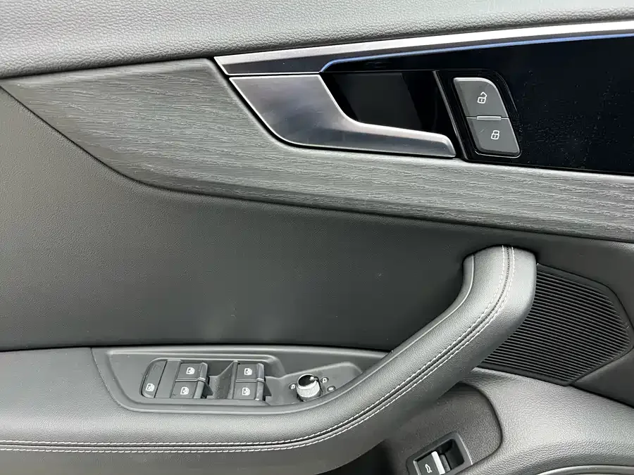 Audi a4 l 2023 40 TFSI Bang&Olufsen Starry Night Edition 2024 — миниатюра 2