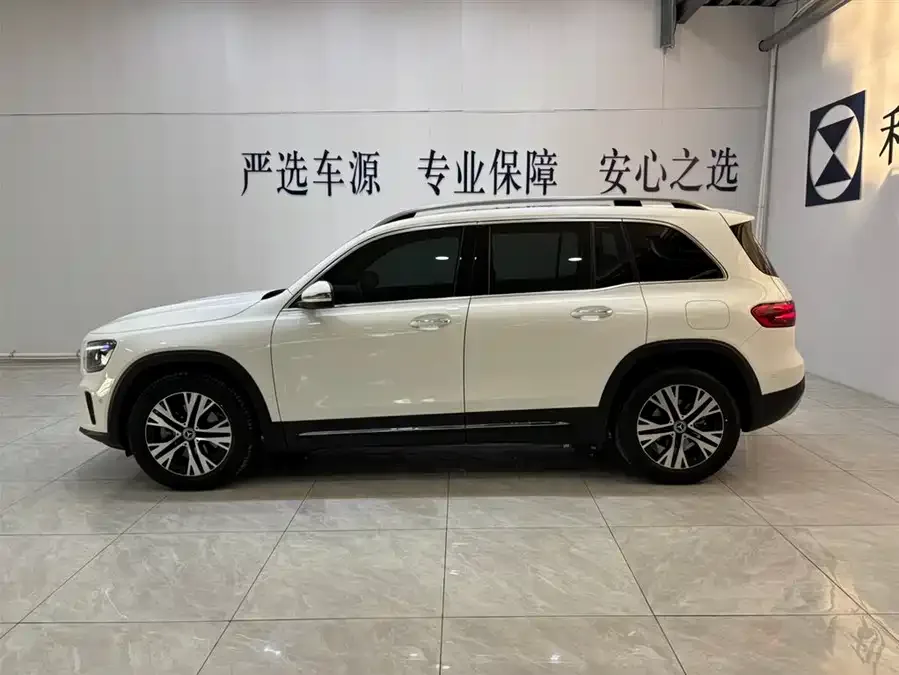 Mercedes-Benz GLB-Class Mercedes-Benz GLB 2024 GLB 220 Dynamic 2024 — миниатюра 4