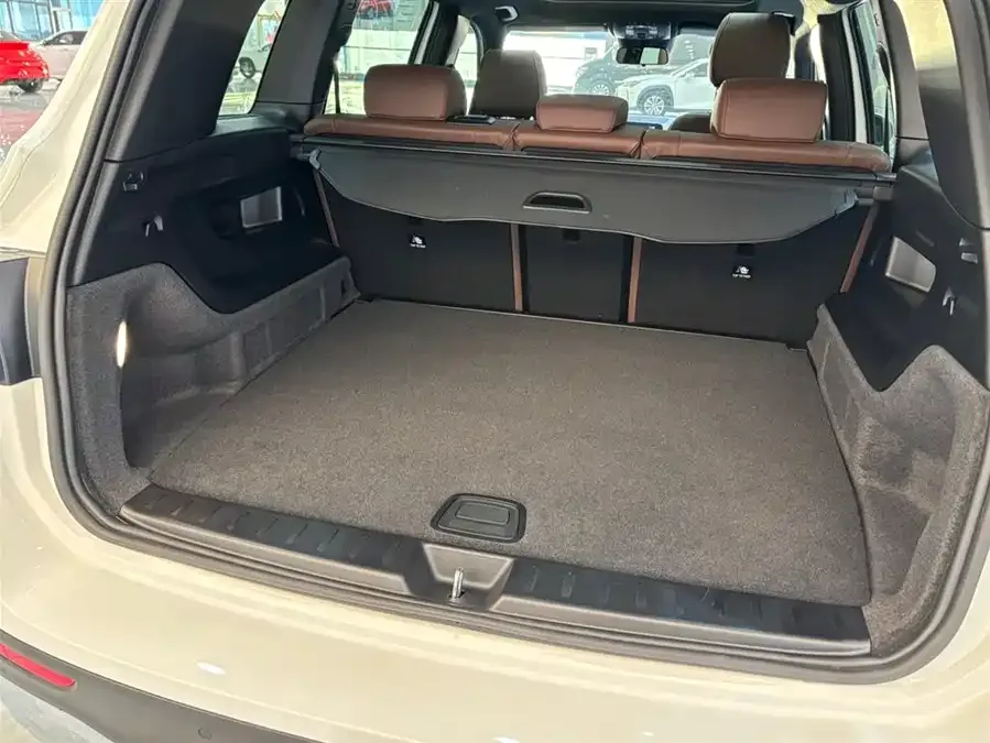 Mercedes-Benz GLB-Class Mercedes-Benz GLB 2024 GLB 220 Dynamic 2024 — миниатюра 5