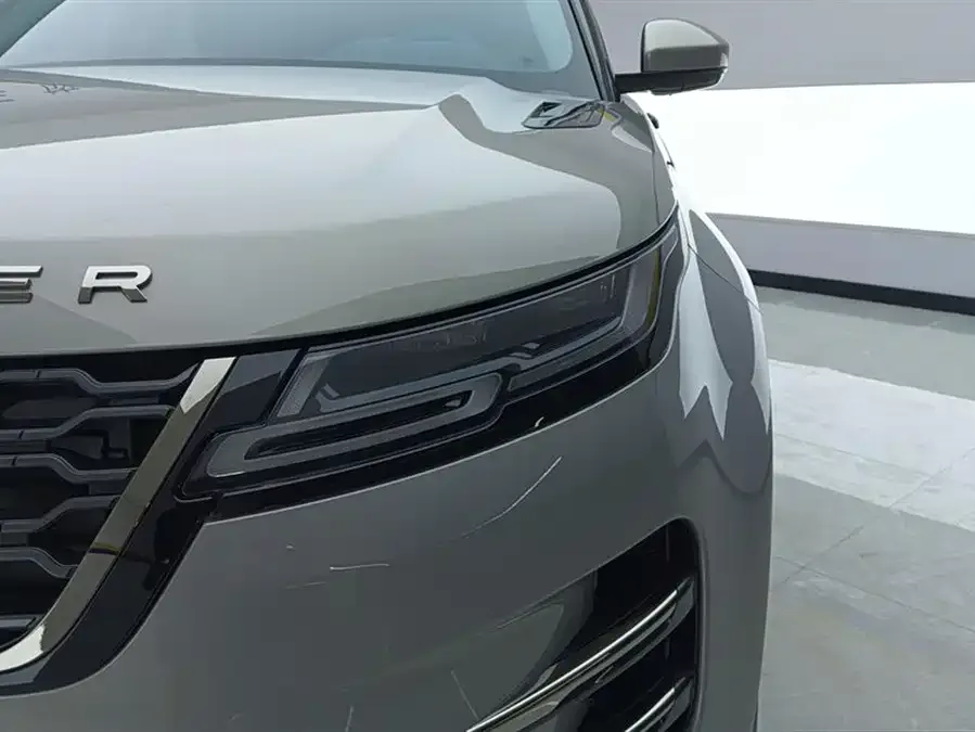 Land Rover Range Rover Aurora Range Rover Evoque 2022 facelift Evoque L 249PS R-Dynamic Deluxe Edition 2023 — миниатюра 2