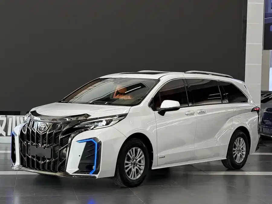 Toyota Sienna 2023