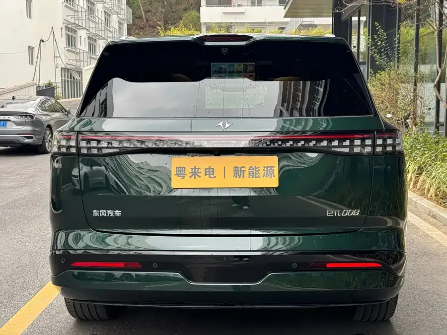 Dongfeng e008 e008 2026 Six-Seat Extended Range Family Edition 2025 — миниатюра 2