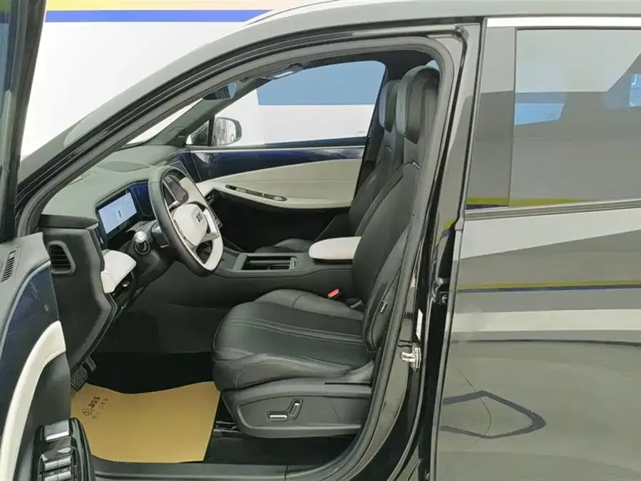 Geely Galaxy L7 Galaxy L7 2023 1.5T 115km MAX 2023 — миниатюра 3