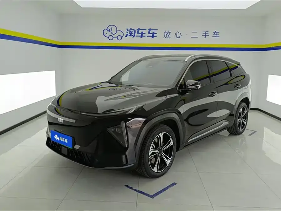 Geely Galaxy L7 Galaxy L7 2023 1.5T 115km MAX 2023 — фото 1, купить с доставкой в Москву