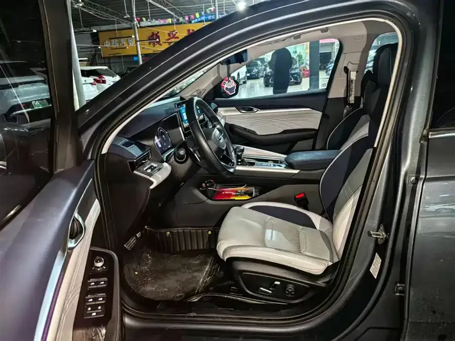 Geely Xingrui Xingrui 2021 2.0TD Premium Edition 2022 — миниатюра 4