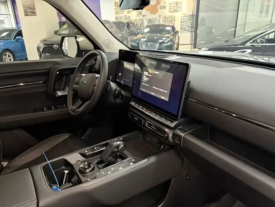 Haval Big dog Haval Big Dog 2022 1.5T DCT 2WD Border Collie Edition 2023 — миниатюра 3