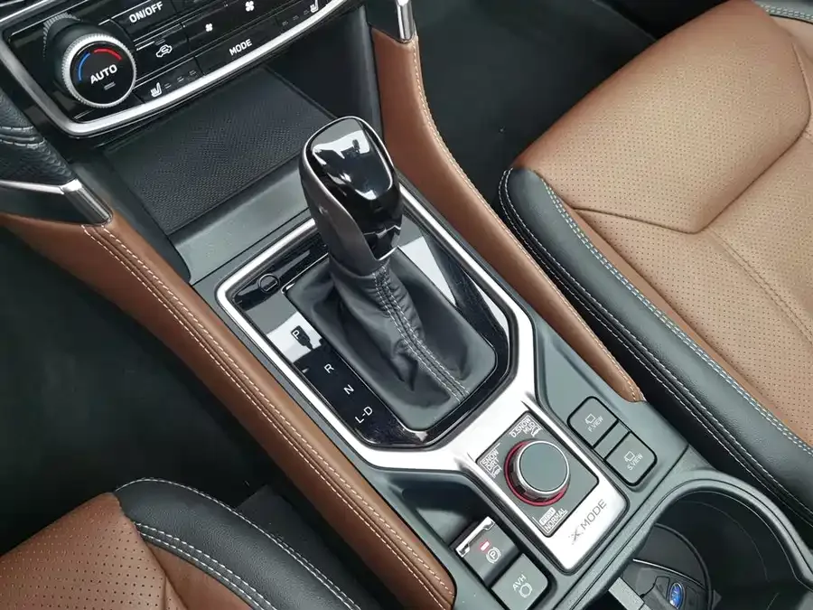 Subaru Forester Forester 2024 2.5i AWD Ultimate Edition EyeSight 2024 — миниатюра 4