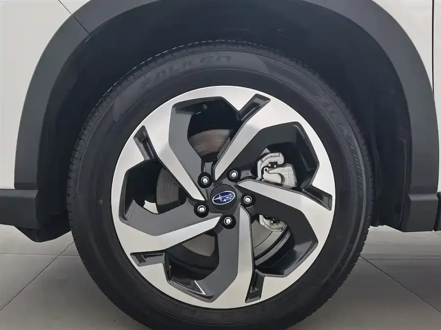 Subaru Forester Forester 2024 2.5i AWD Ultimate Edition EyeSight 2024 — миниатюра 5