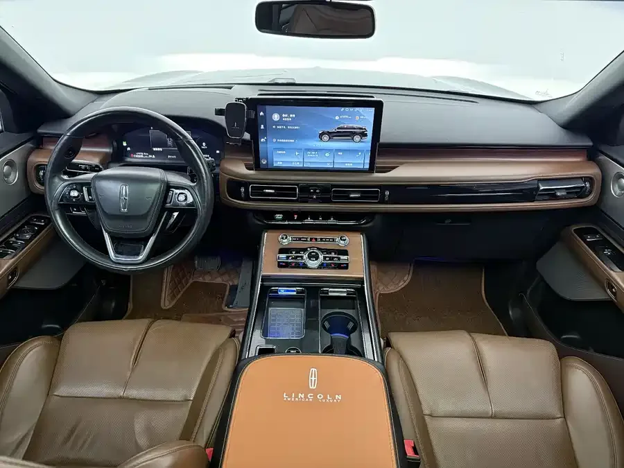 Lincoln Aviator Aviator 2020 3.0T V6 four-wheel drive executive version 2022 — миниатюра 2