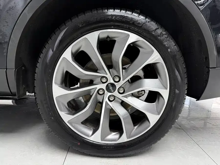 Lincoln Aviator Aviator 2020 3.0T V6 four-wheel drive executive version 2022 — миниатюра 4