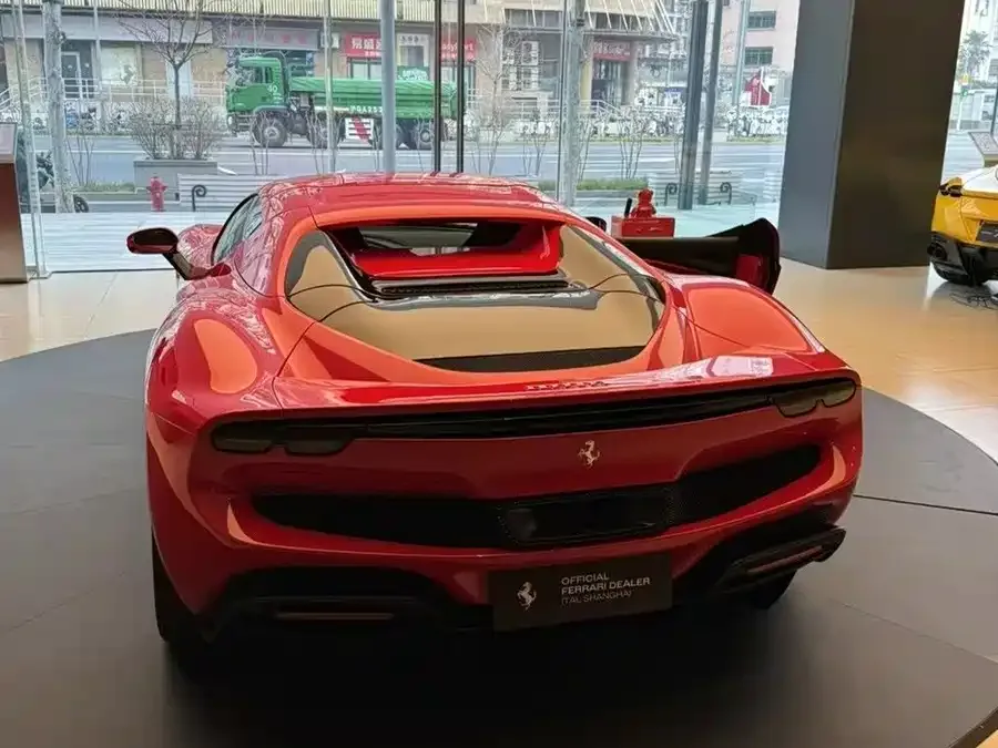 Ferrari 296 Ferrari 296 2022 3.0T V6 GTS 2024 — миниатюра 4