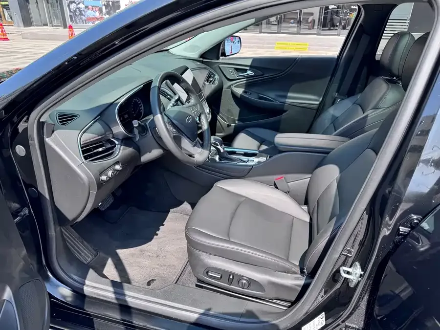 Chevrolet Malibu Xl Malibu XL 2023 Redline 2.0T Dynamic Edition 2024 — миниатюра 4