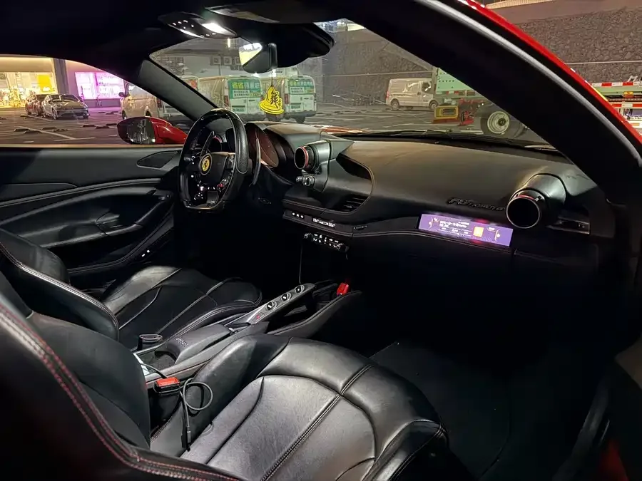 Ferrari F8 Ferrari F8 2019 Tributo 3.9T V8 2022 — миниатюра 3