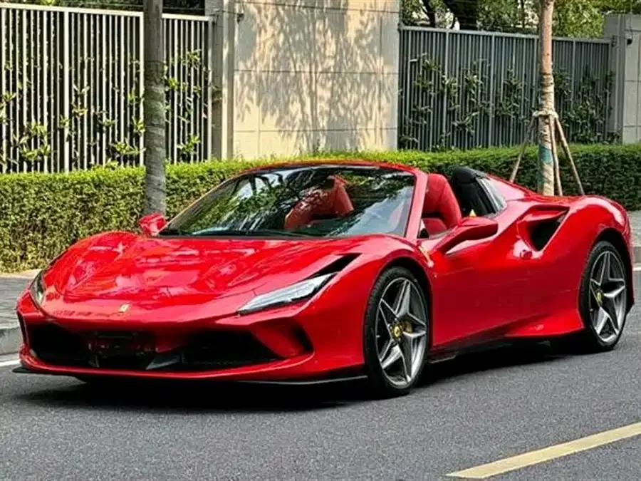 Ferrari F8 2022