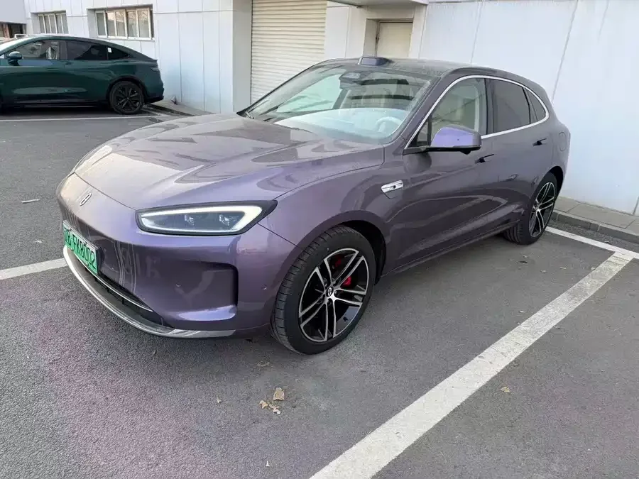 AITO M5 M5 2025 Extended Range Ultra 4WD Edition 2025 — фото 1, купить с доставкой в Москву