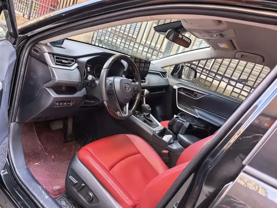 Toyota RAV4 RAV4 Rongfang 2023 2.0L CVT 2WD Urban Edition 2024 — миниатюра 5