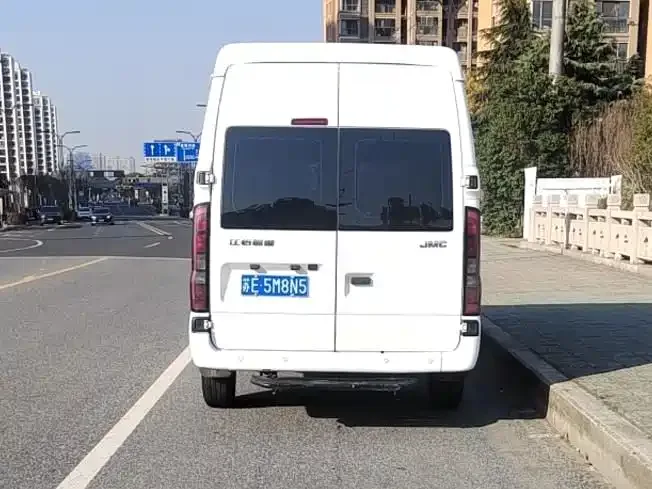 Jiangling Fushun Jiangling Fushun 2023 2.0T manual center axle center roof commercial multi-purpose passenger car 7 seats 2023 — миниатюра 2