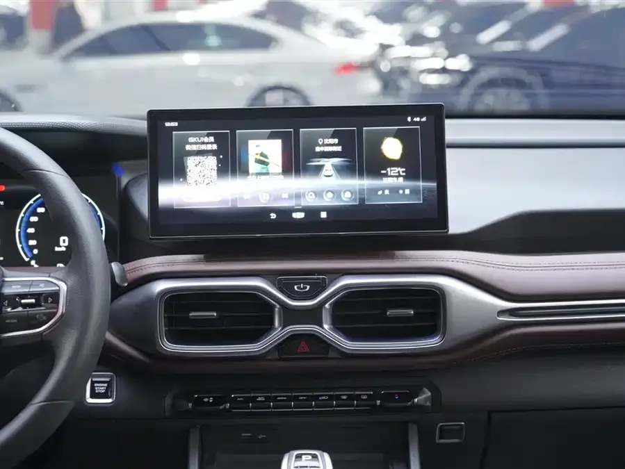 Geely Okavango Haoyue 2022 1.8TD Automatic Comfort 7 Seater 2023 — миниатюра 3